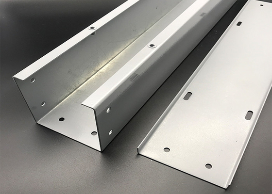 OEM Rivet Powder Coated Cable Trunking NEMA20B Hot Dip Galvanized Trunking